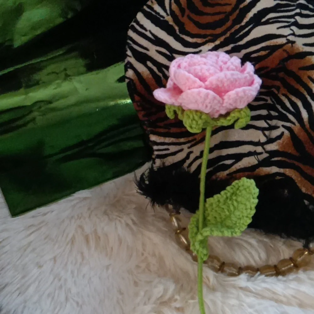 NWT crochet forever flower